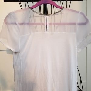 Keyhole neck crew tshirt